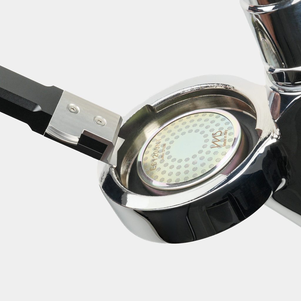 Group Head Access Tool V-groove tab lifting a shower screen out of an espresso machine group head